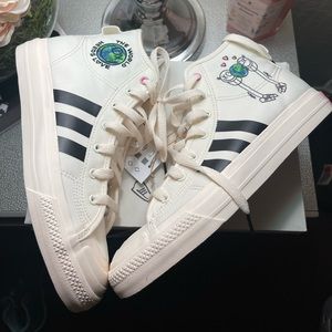 Cute earth adidas 🌎